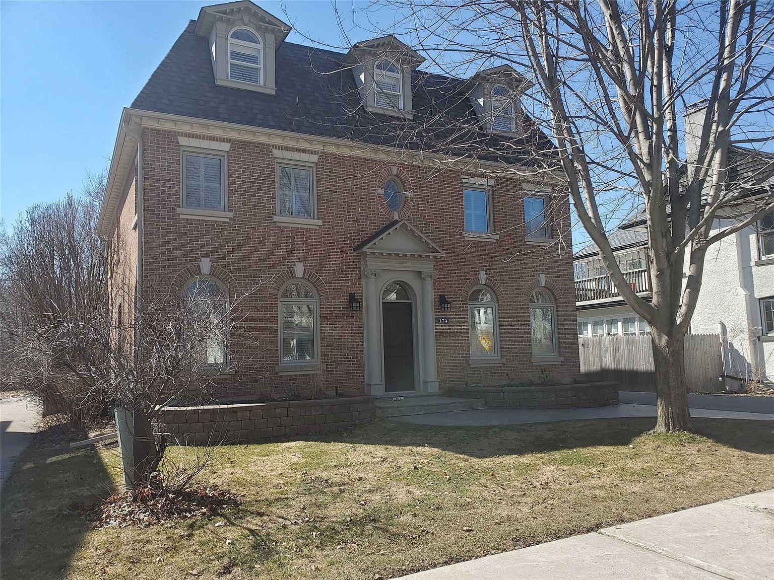 174 Lorne Ave, Newmarket, ON L3Y 4J9 Zillow