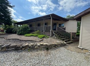 409 N Main St, Payson, IL 62360