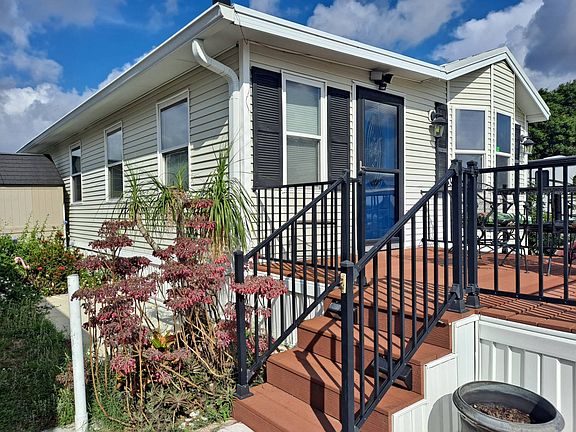 5th image of 5905 NE Cubitis Ave #62