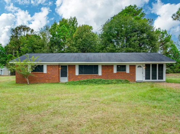 29 Beech Ln, Petal, MS 39465