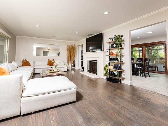 4th image of 4109 Canby Way