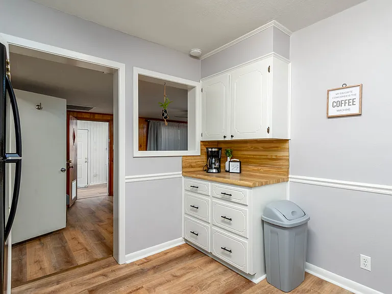 312 Warren St — Photo 23