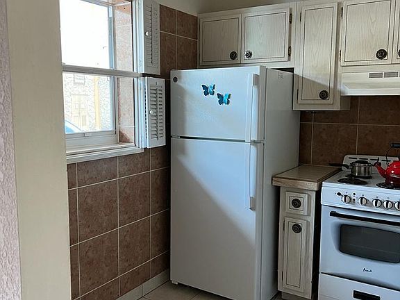 3rd image of 5181 W Oakland Park Blvd #110