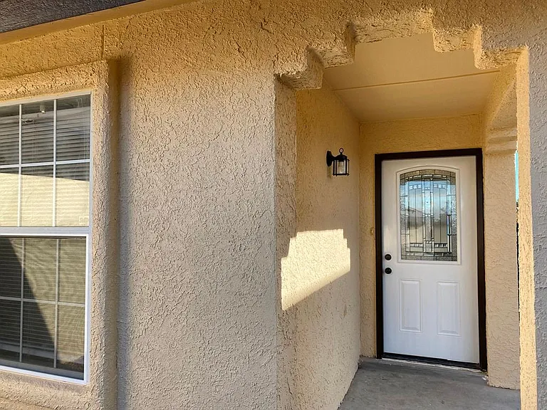 2914 Royal Knoll Dr — Photo 3