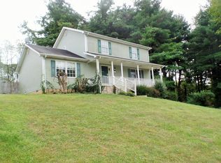 2018 Florist Dr, Abingdon, VA 24210