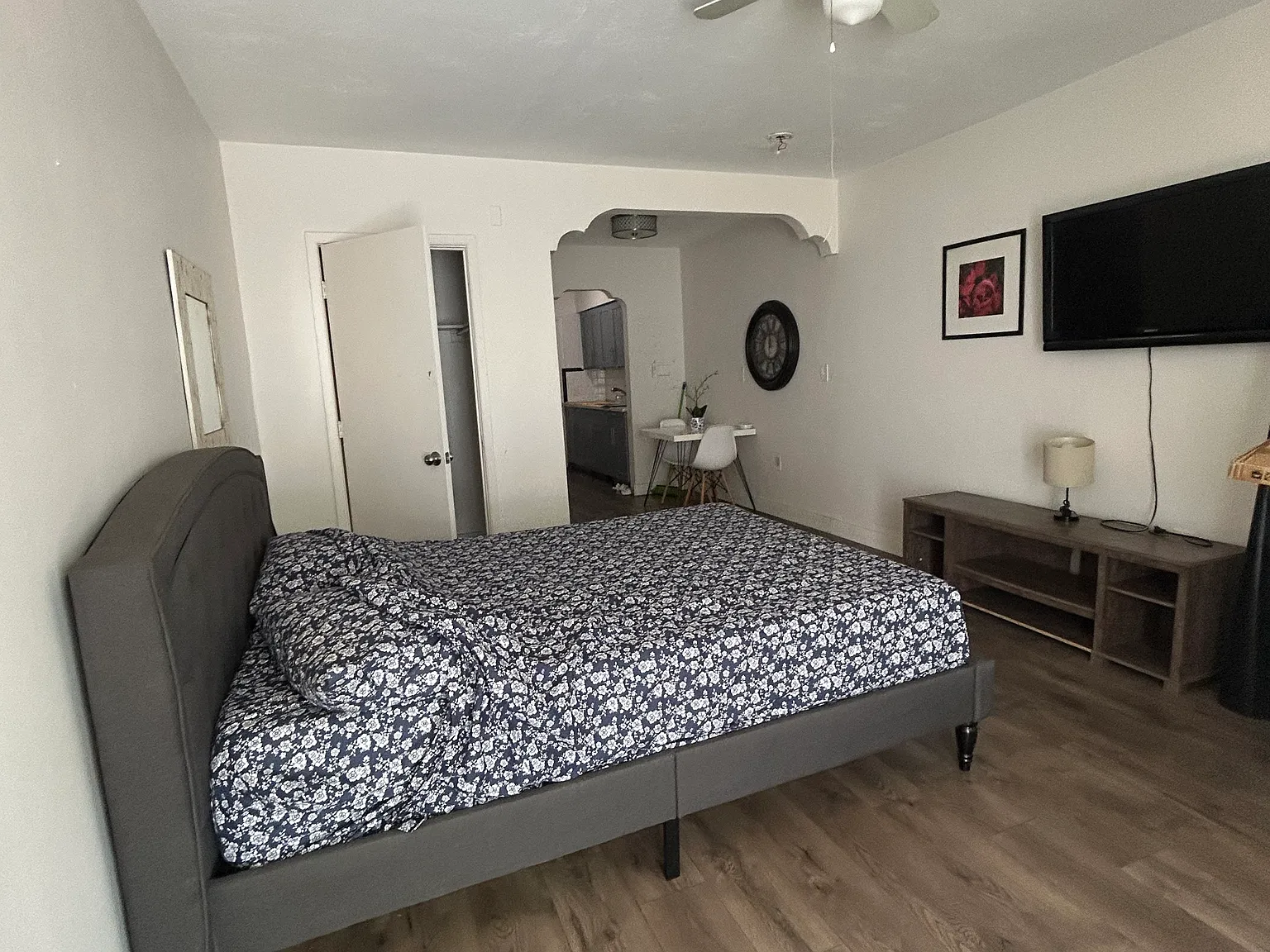 Studio, 500 sqft, $1,700 — Photo 1