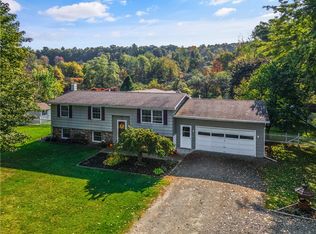 12 Deer Run Rd, Newfield, NY 14867