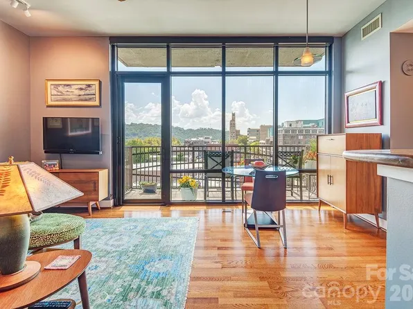 60 N Market St APT 702, Asheville, NC 28801