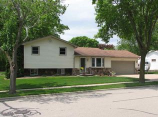 815 Rosehill Rd, Kaukauna, WI 54130