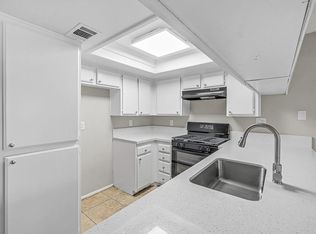 725 W Stetson Ave, Hemet, CA 92543