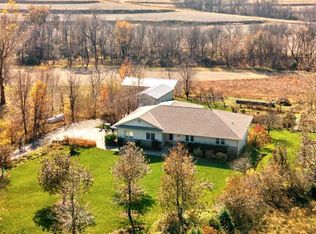 25977 Grace Cir, Glenwood, IA 51534