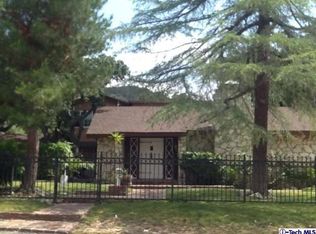 7538 Valmont St, Tujunga, CA 91042