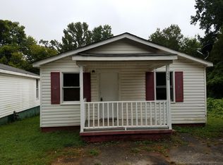 224 E Church St, Greer, SC 29651