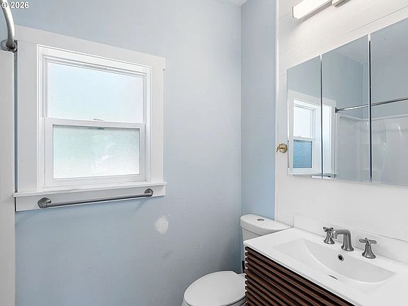 5th image of 5909 SE Carlton St
