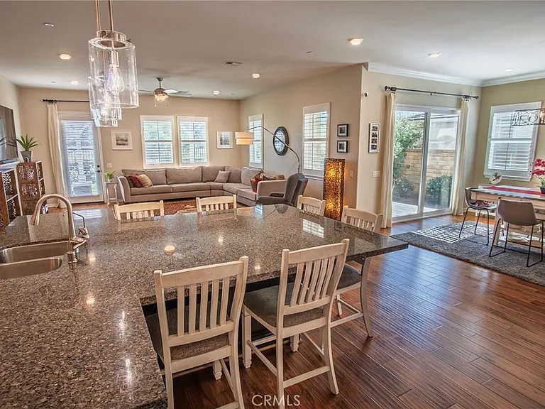 26424 Township St — Photo 12