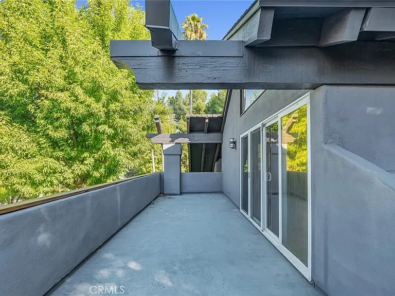 4642 Poe Ave — Photo 25