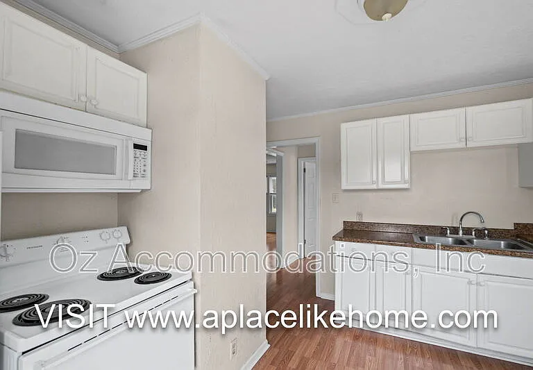 563 S Ash Ave #3 — Photo 10