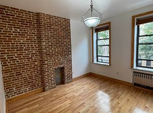 140 Newton St #Q, Brooklyn, NY 11222