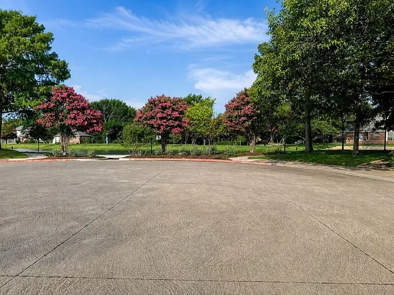 3867 Ridgelake Ct — Photo 16