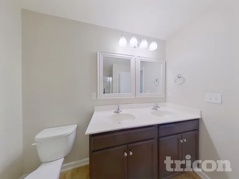 152 King William Dr — Photo 10