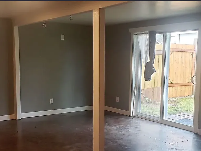 2514 NE Barnett St — Photo 12
