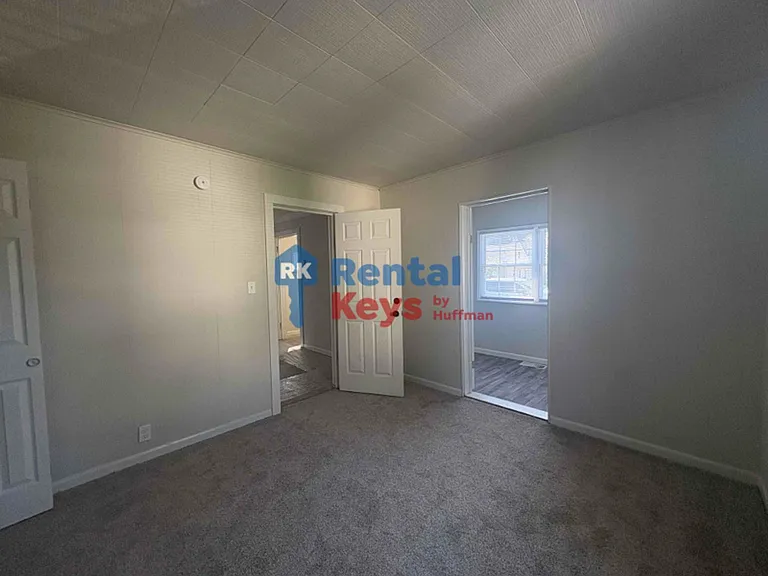 1418 Jackson Ave — Photo 12