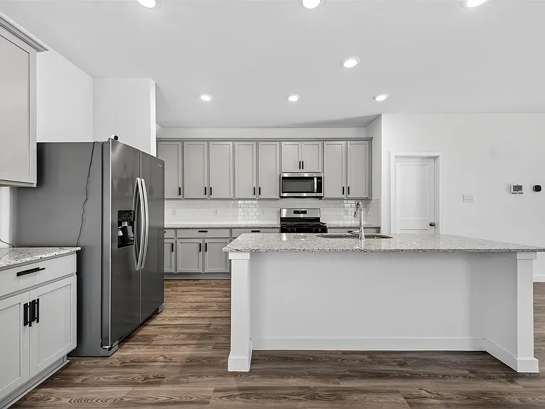 3914 Windy Whisper Dr — Photo 5