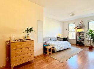 105 Jewel St #2F, Brooklyn, NY 11222