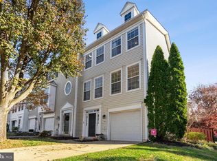 7001 Sunapple Pl, Gainesville, VA 20155