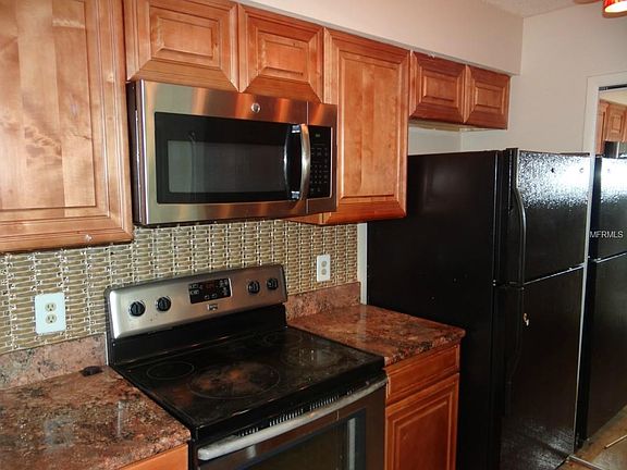 2nd image of 1720 Bentley Blvd