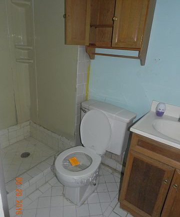 3rd image of 226 Pine St