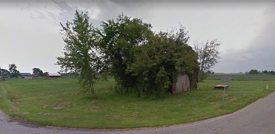 2nd image of 6255 E Urmeyville Rd