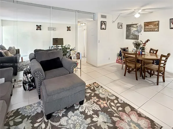 10184 Twin Lakes Dr #13-D, Coral Springs, FL 33071