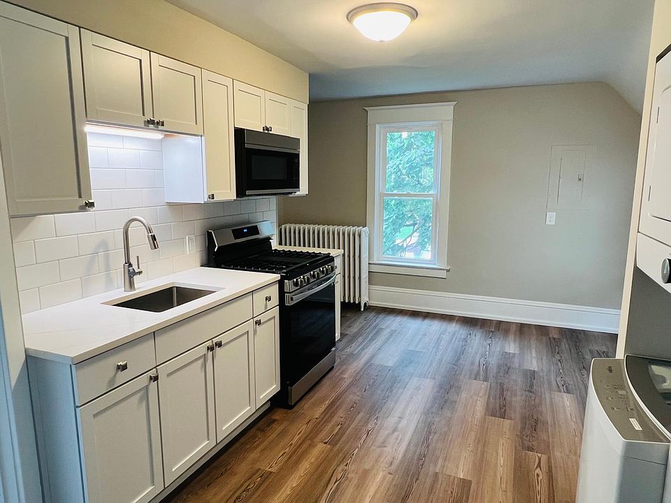 1st image of 744 Bayard Ave Unit 2