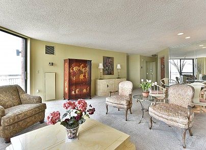 5th image of 2538 Harmon Cove Tower