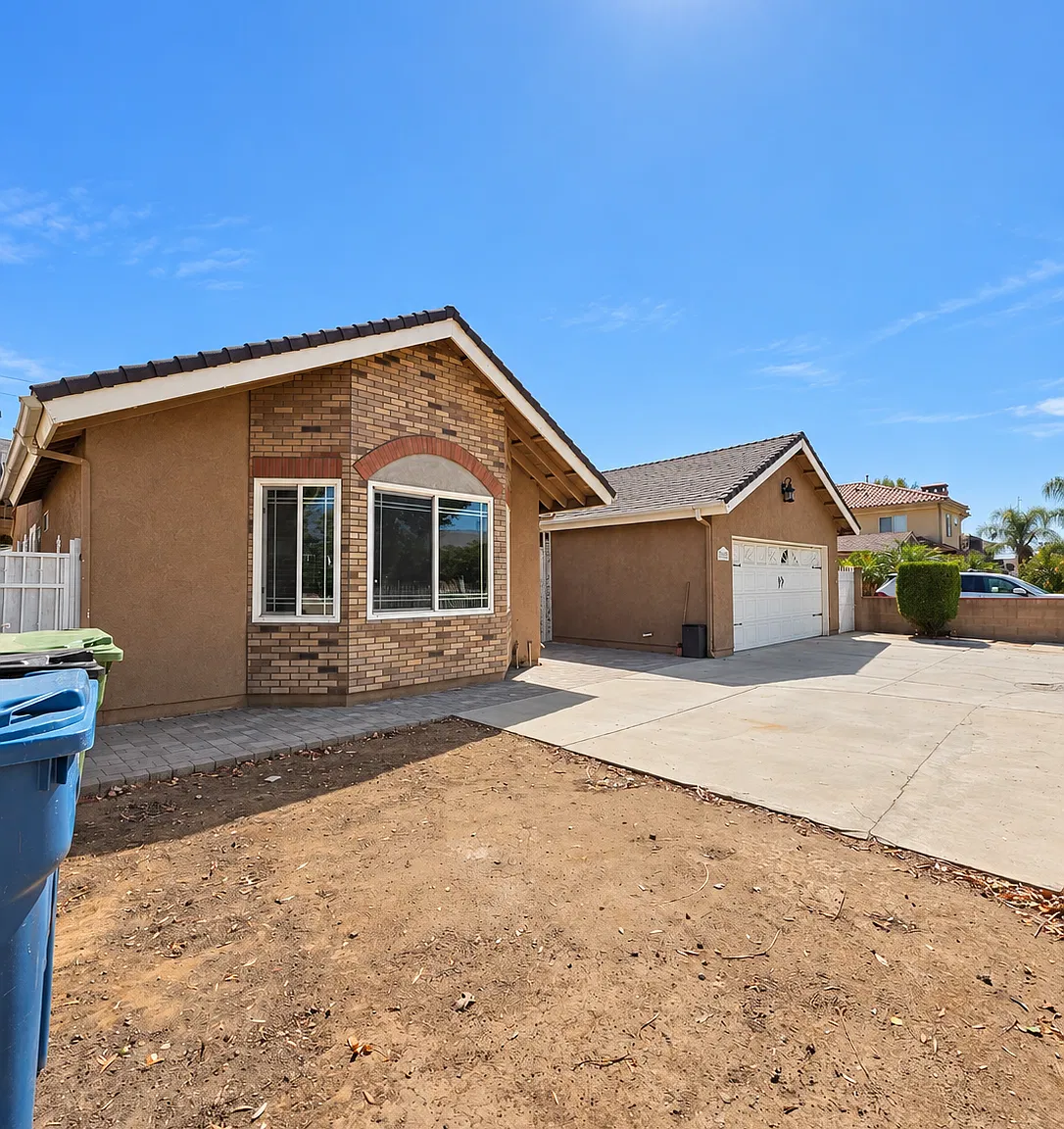 4 bed, 2067 sqft, $4,500 — Photo 1