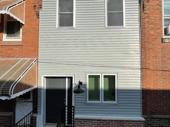 2527 S Fairhill St, Philadelphia, PA 19148