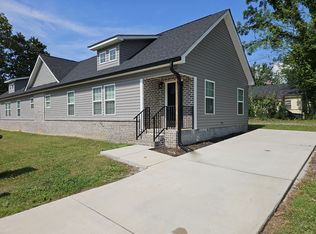 316 Chestnut St #B, La Fayette, GA 30728