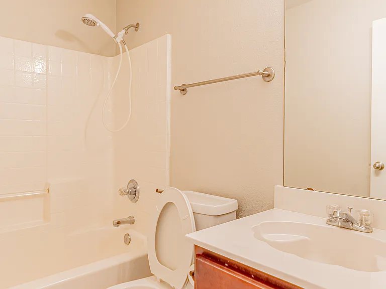 801 Deedee Creek Dr — Photo 4