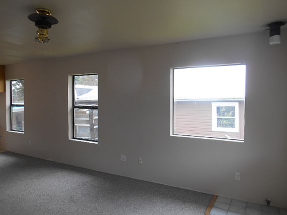 3rd image of 45511 SE 141st St
