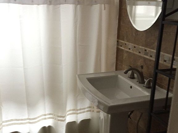 3rd image of 4525 41st St APT 2R