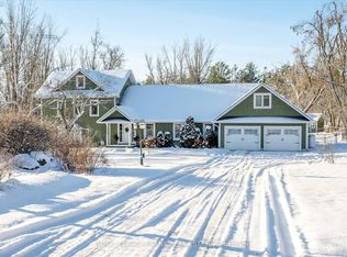 1898 Lakehurst Rd, Trent Lakes, ON K0L 1J0