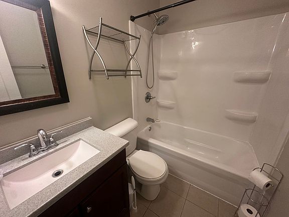 5th image of 1821 SW Moundview Dr