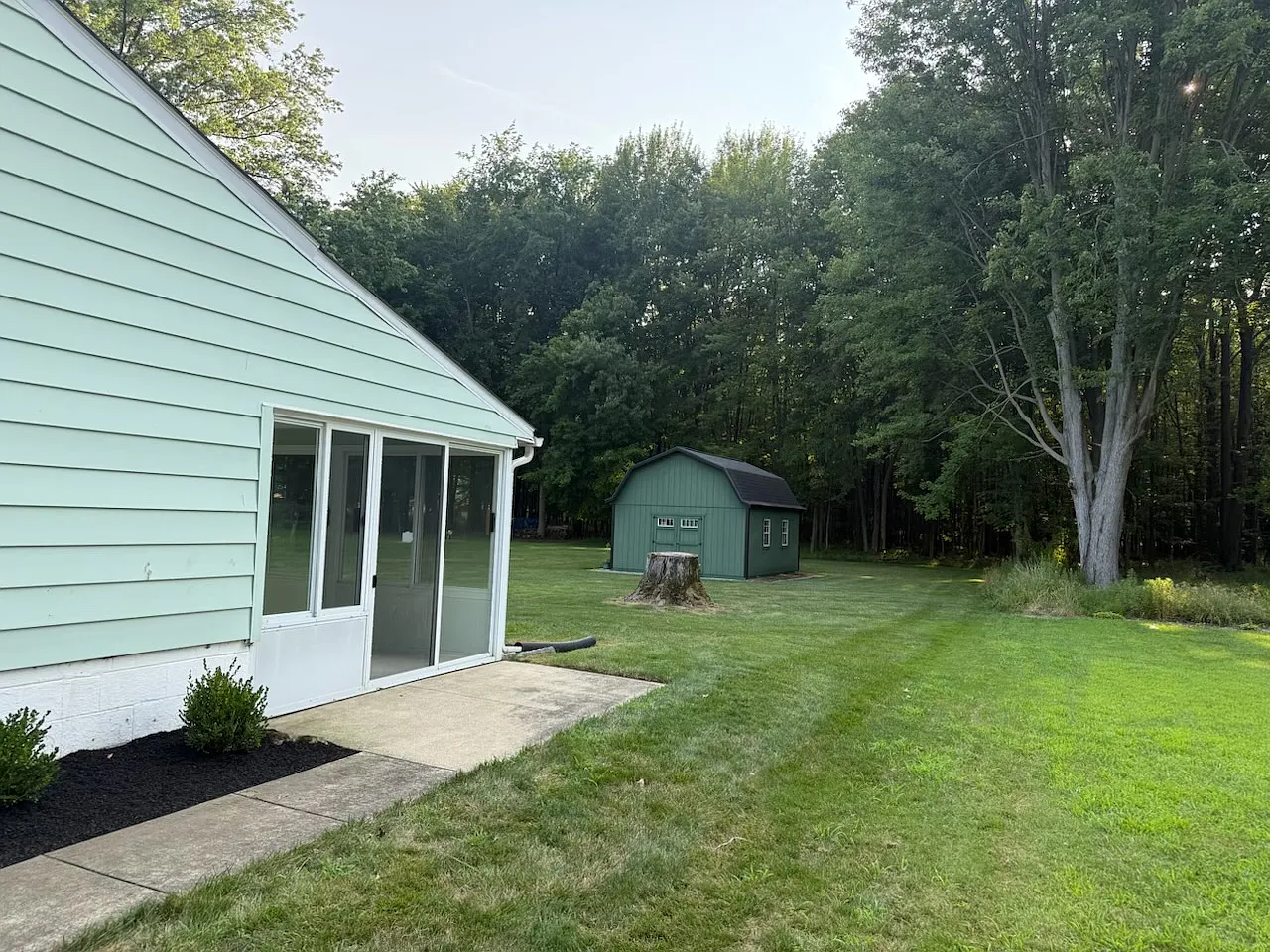 3 bed, 1124 sqft, $2,750 — Photo 2