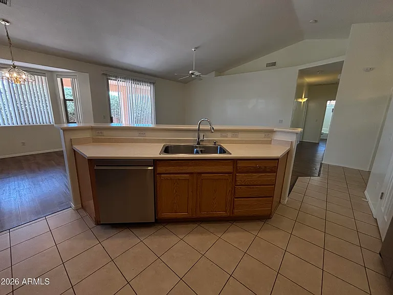 1083 S Viejo Dr — Photo 6