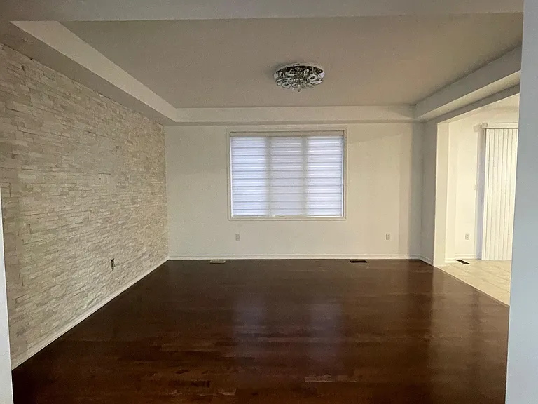 243 Seabrook Dr — Photo 15