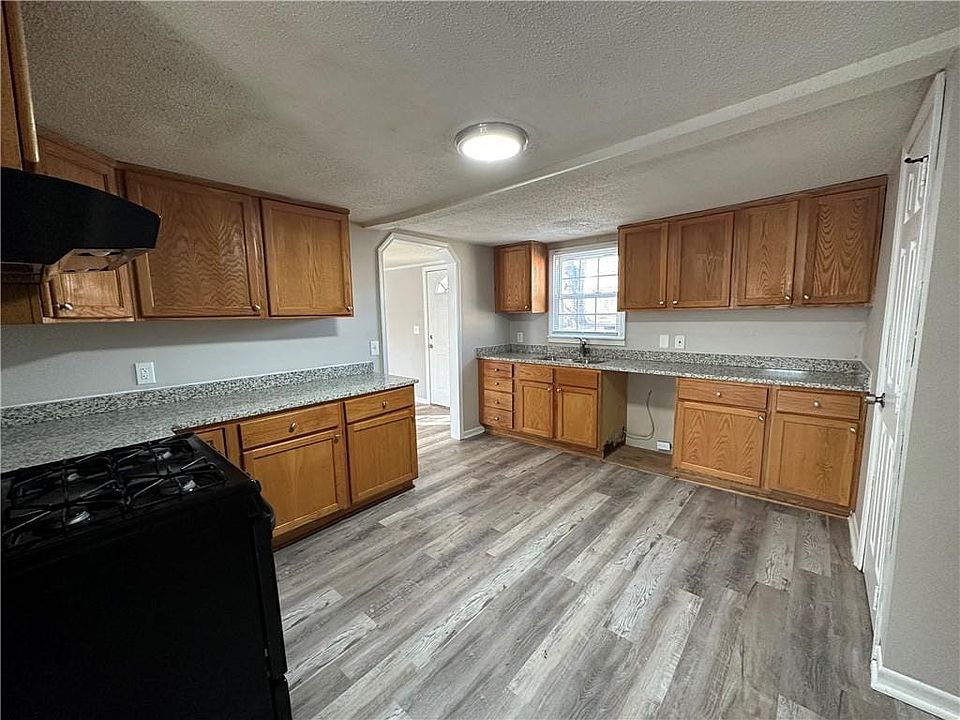 2nd image of 5116 Booth Ave