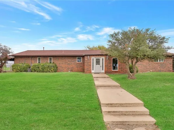 116 Poplar St, Erick, OK 73645
