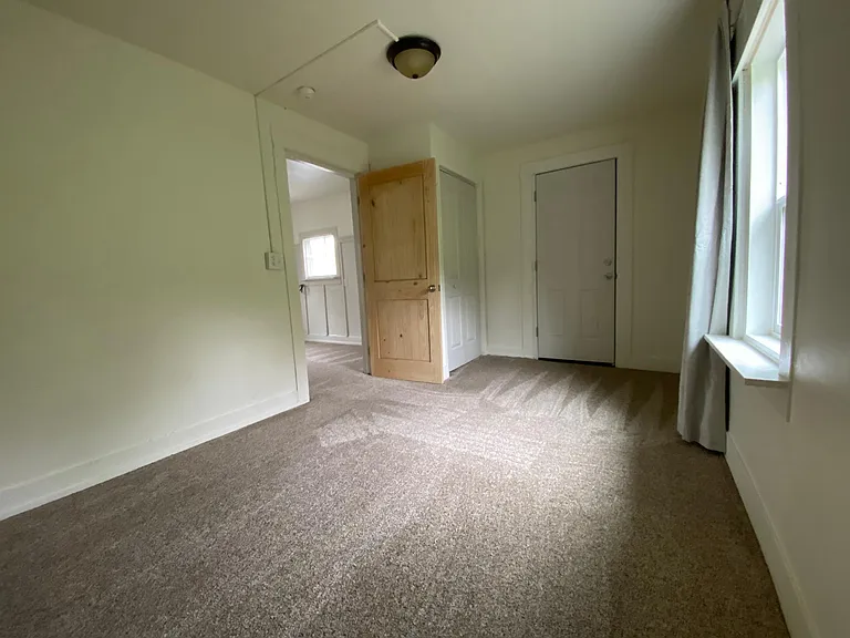 410 S McGillen Ave — Photo 19