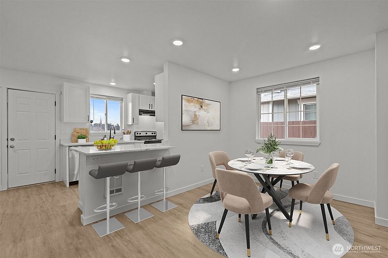 3rd image of 4032 A S Puget Sound Avenue #1